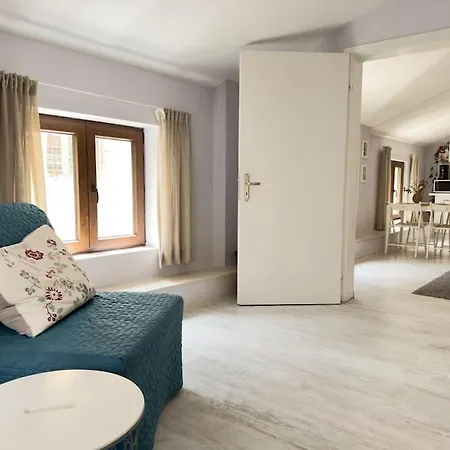 Copakapana Suite, By Holiwork شقة