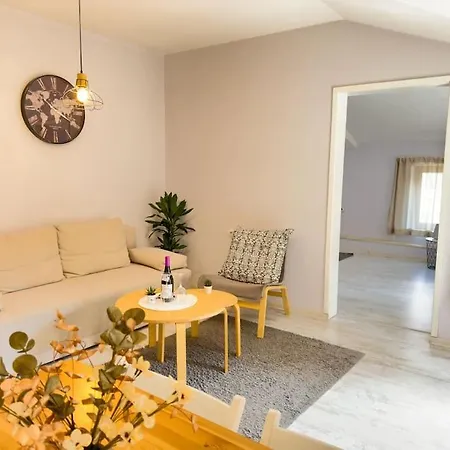 Copakapana Suite, By Holiwork *