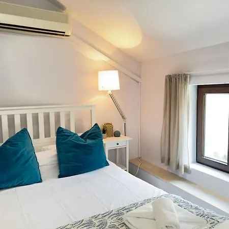 Copakapana Suite, By Holiwork *